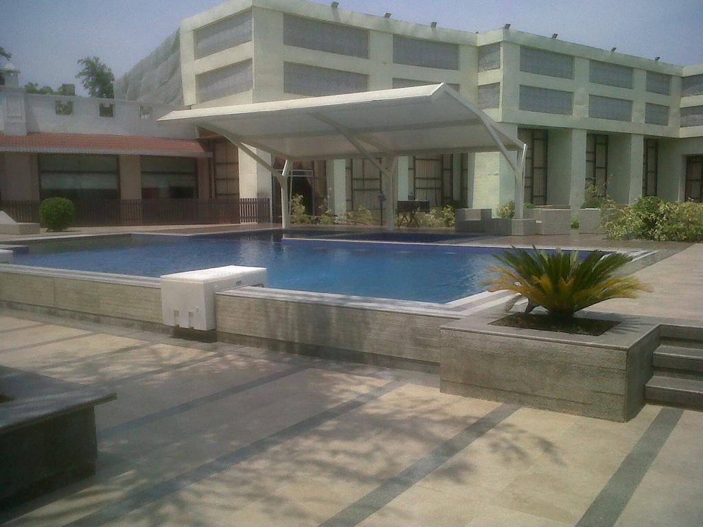 Hotel Clark Greens Nowe Delhi Zewnętrze zdjęcie